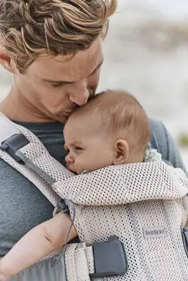 BabyBjörn One Air Bæresele 3D Mesh, Pearly Pink 5 BabyBjörn One Air Bæresele 3D Mesh, Pearly Pink - Bilde 5