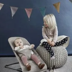 BabyBjörn Bliss Vippestol Cotton, Sandgrå 15 BabyBjörn Bliss Vippestol Cotton, Sandgrå -jollyroom Salgsbutikk 559176