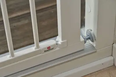 BabyDan Perfect Close Spenngrind, Hvit 3 BabyDan Perfect Close Spenngrind, Hvit - Bilde 3