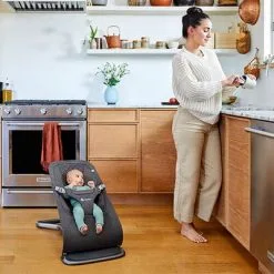 Ergobaby Evolve 3-in-1 Vippestol, Charcoal Grey -jollyroom Salgsbutikk EVLBNC CHRGRY 1228 3a