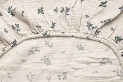 Garbo & Friends Musselin Stellemattetrekk 41x81 Cm, Blueberry 2 Garbo & Friends Musselin Stellemattetrekk 41x81 Cm, Blueberry - Bilde 2